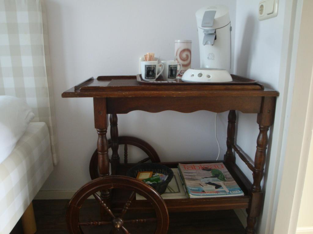 Bed And Breakfast De Zwanebloem Elburg Rom bilde